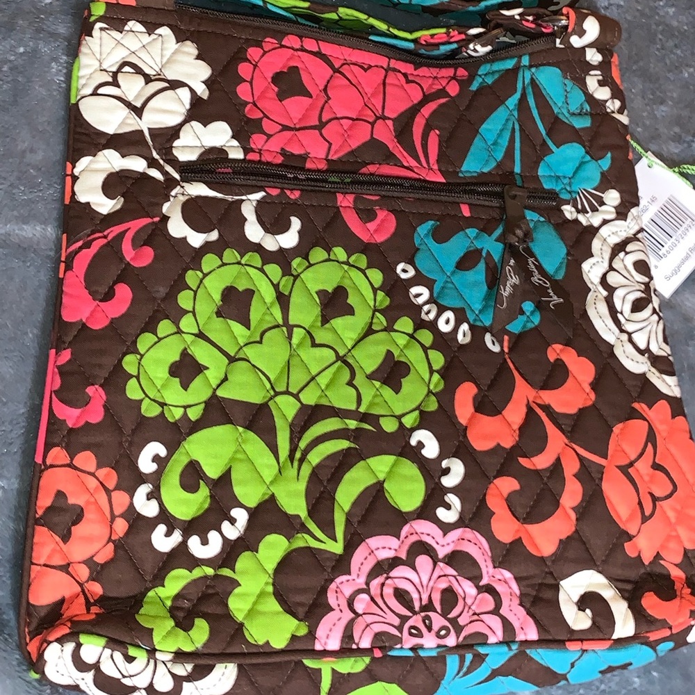 **SOLD** VERA BRADLEY CROSSBODY